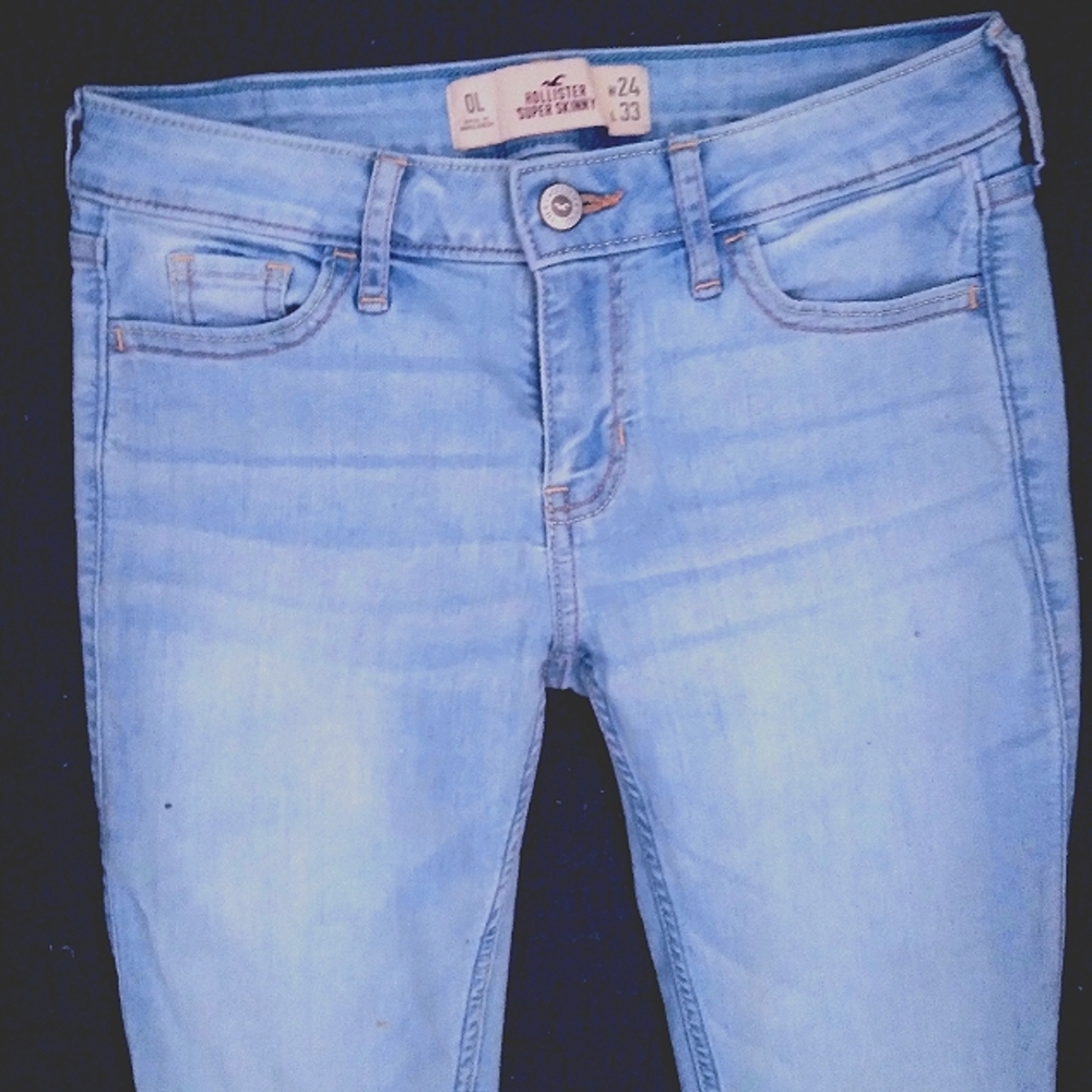 Hollister skinny leg jeans, Light blue, size waist 24 and length 34